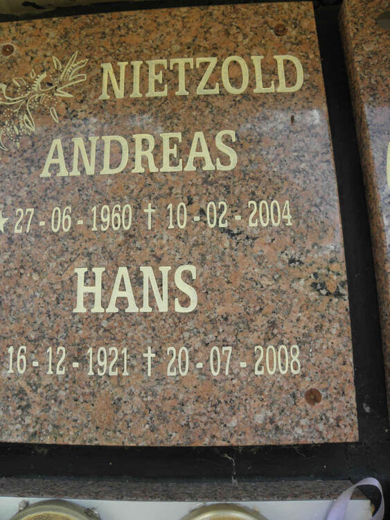 NIETZOLD Hans 1921-2008 :: NIETZOLD Andreas 1960-2004