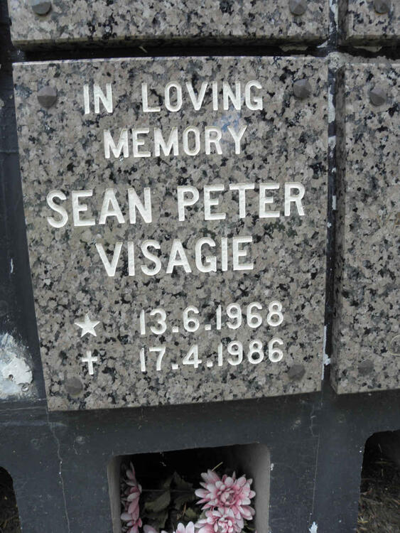 VISAGIE Sean Peter 1968-1986
