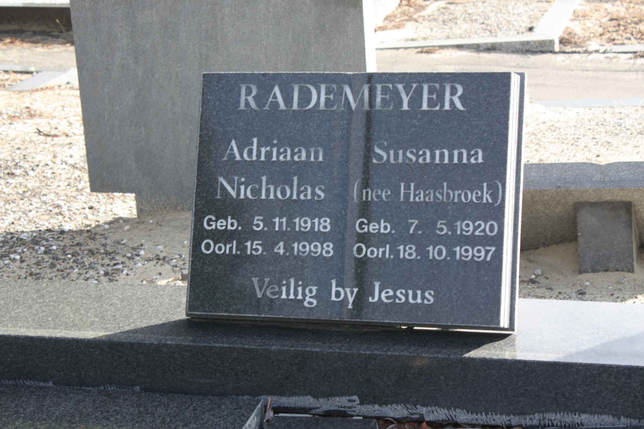 RADEMEYER Adriaan Nicholas 1918-1998 & Susanna HAASBROEK 1920-1997