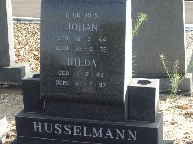 HUSSELMANN Johan 1944-1978 & Hilda 1943-1997