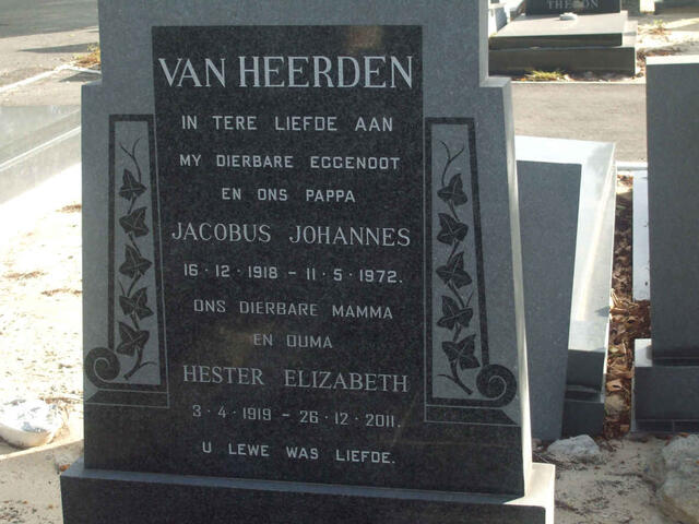 HEERDEN Jacobus Johannes, van 1918-1972 & Hester Elizabeth 1919-2011