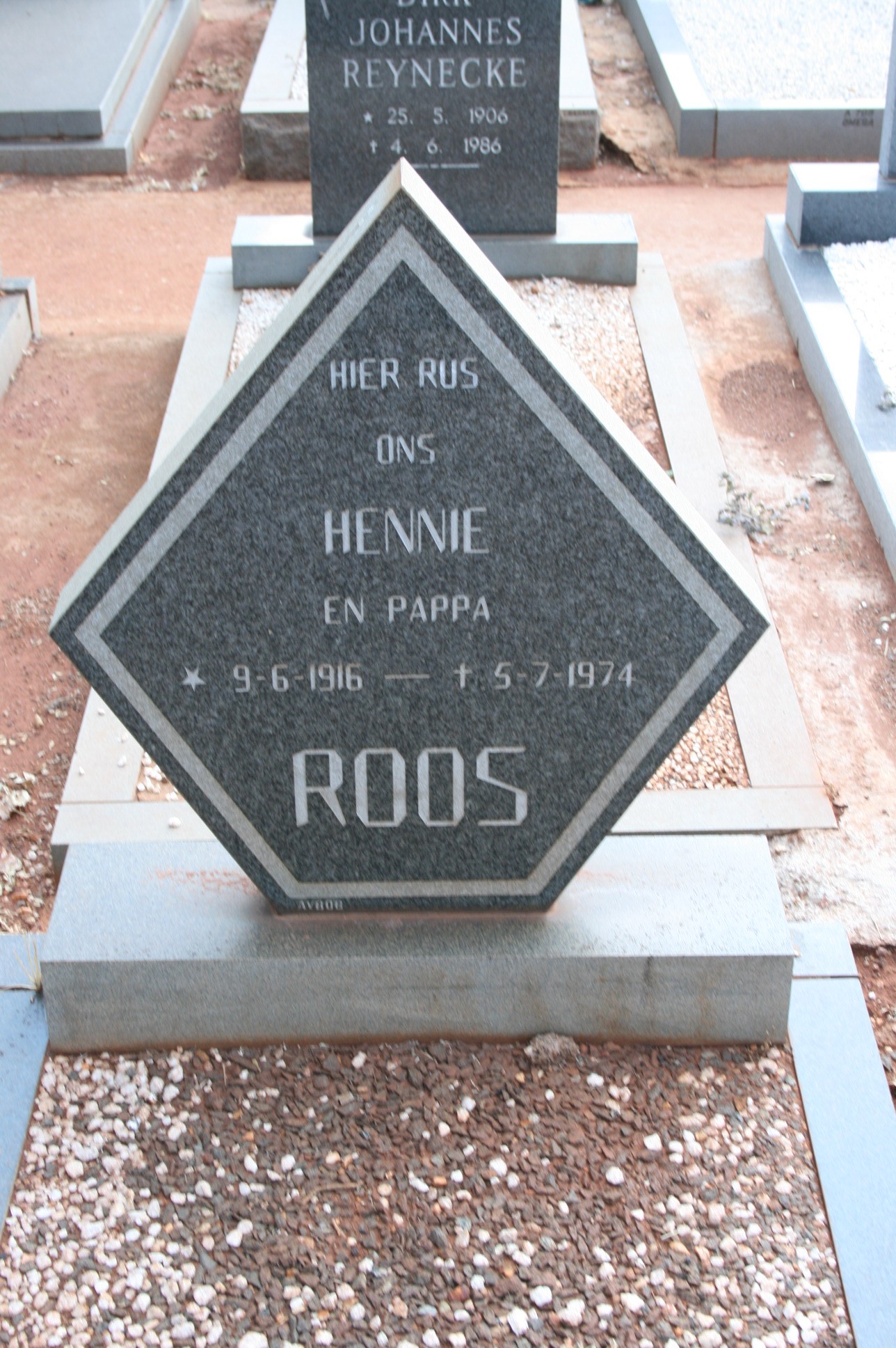 ROOS Hennie 1916-1974