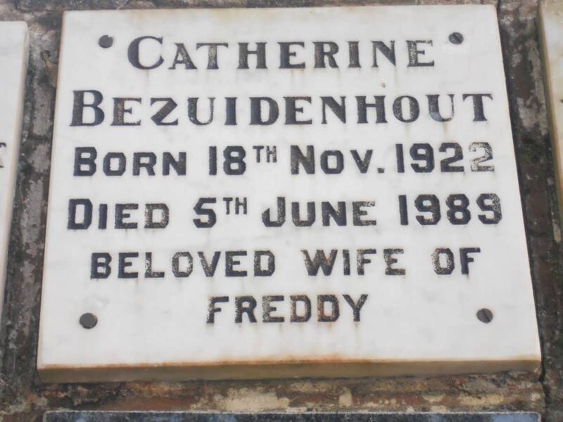 BEZUIDENHOUT Catherine 1922-1989