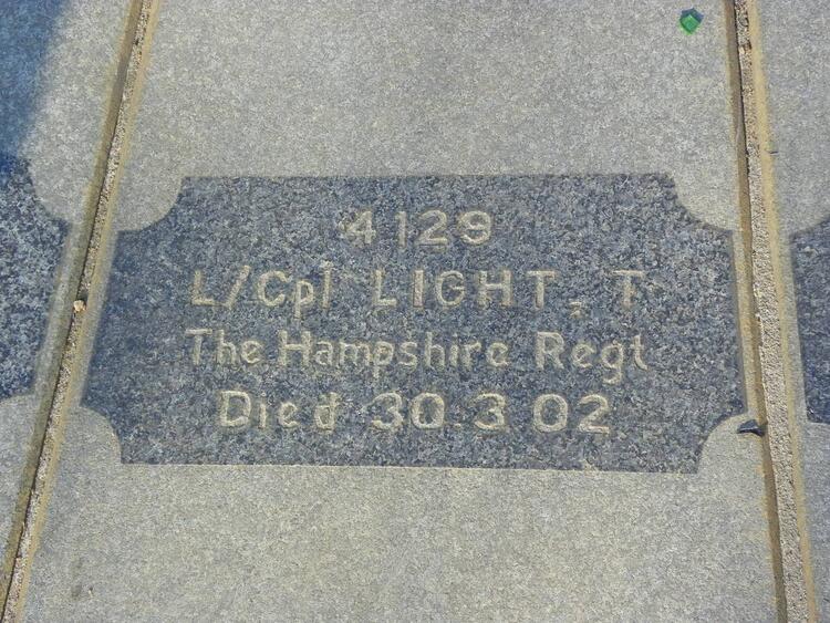LIGHT T. -1902