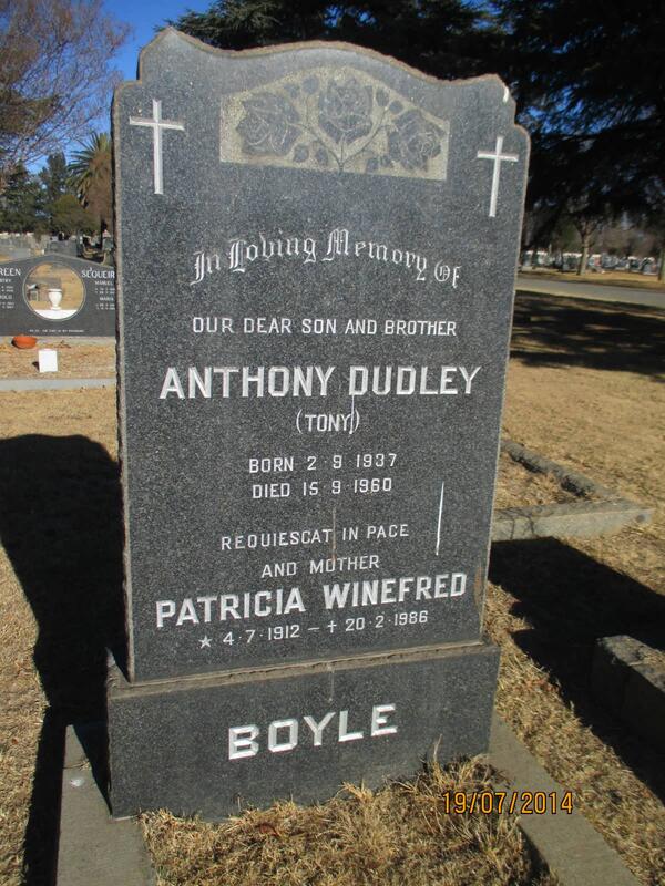 BOYLE Anthony Dudley 1937-1960 :: Patricia Winifred 1912-1986