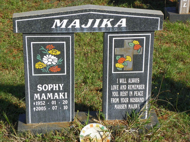 MAJIKA Sophy Mamaki 1952-2005