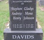 DAVIDS Stephen Andrew Henry 1917-2009 & Gkadys Mona Johnson 1917-2010
