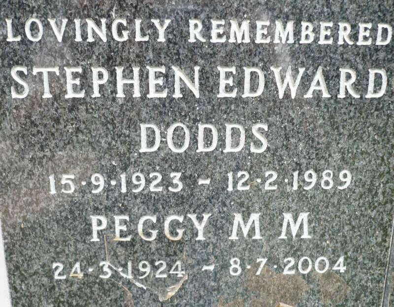 DODDS Stephen Edward 1923-1989 & Peggy M.M. 1924-2004