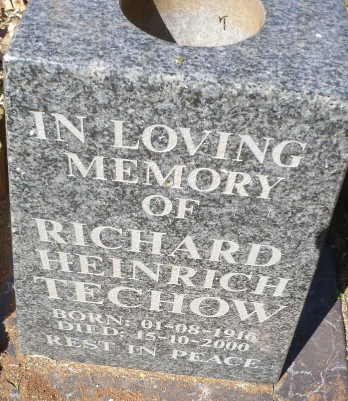 TECHOW Richard Heinrich 1916-2000