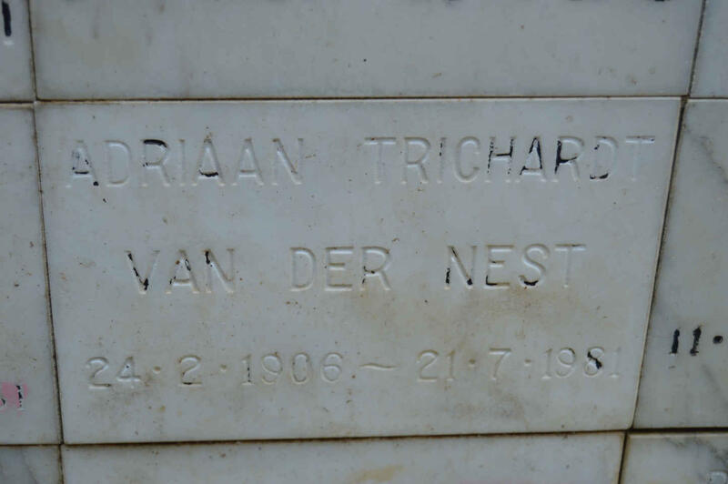 NEST Adriaan Trichardt, van der 1906-1981