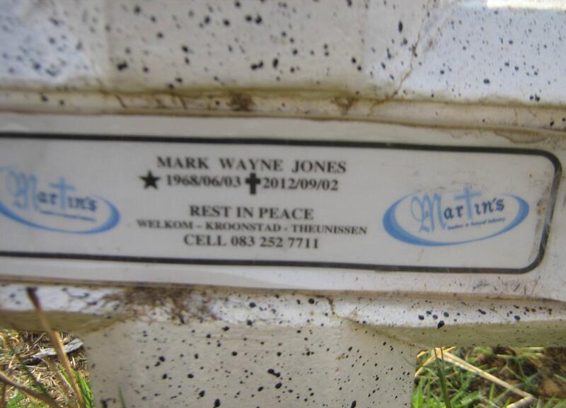 JONES Mark Wayne 1968-2012