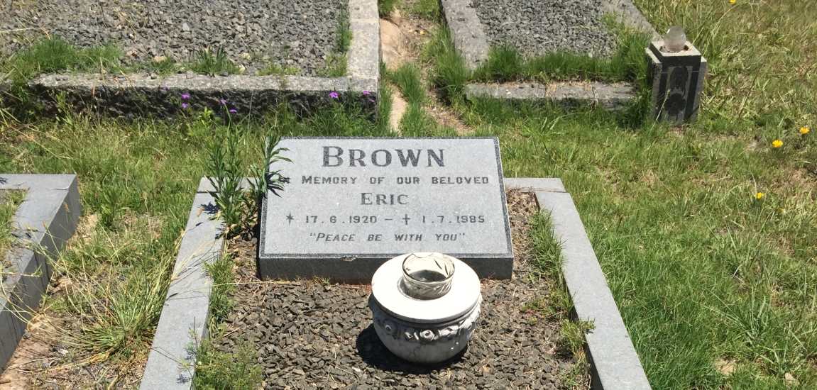 BROWN Eric Owen 1920-1985