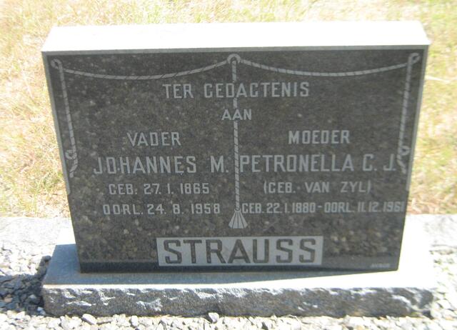 STRAUSS Johannes M. 1865-1958 & Petronella C.J.  VAN ZYL 1880-1961