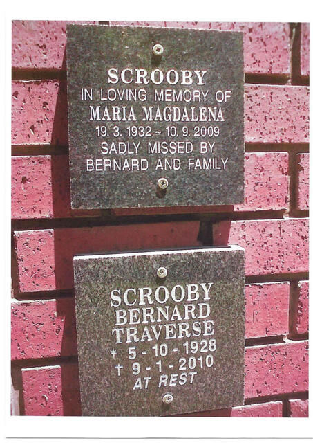 SCROOBY Bernard Traverse 1928-2010 & Maria Magdalena 1932-2009