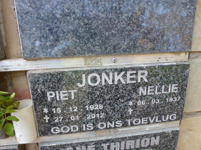JONKER Piet 1928-2012 & Nellie 1937-