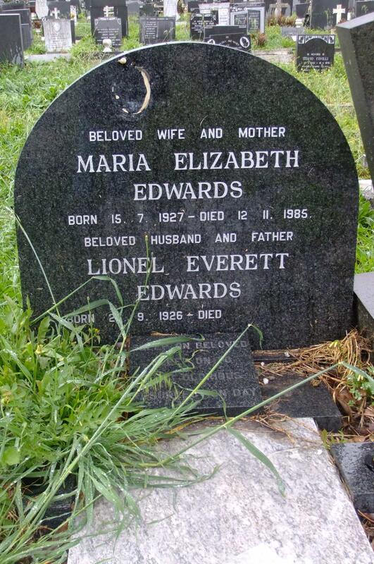 EDWARDS Lionel Everett 1926- & Maria Elizabeth 1927-1985