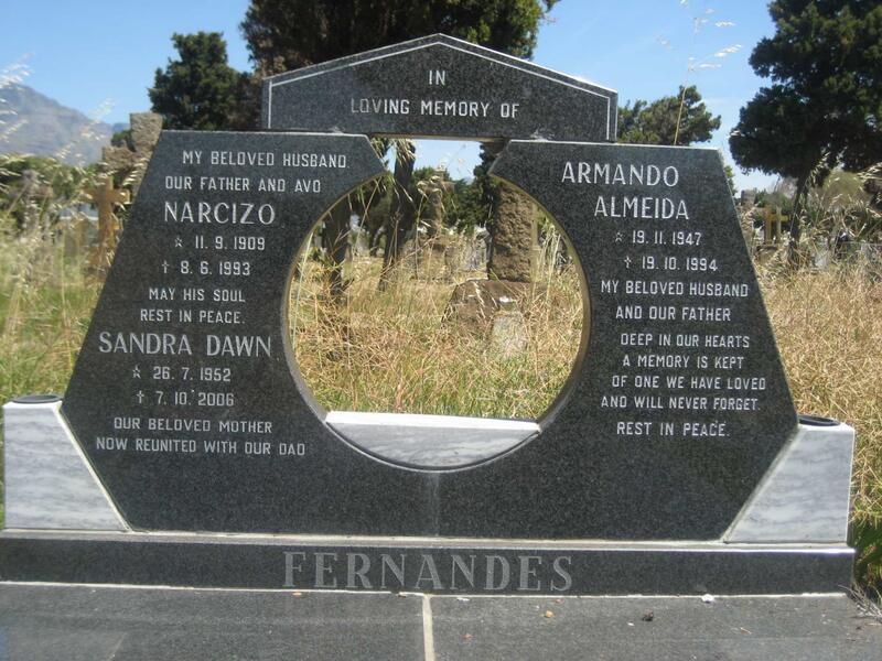 FERNANDES Narcizo 1909-1993 & Sandra Dawn 1952-2006 :: FERNANDES Armando Almeida 1947-1994