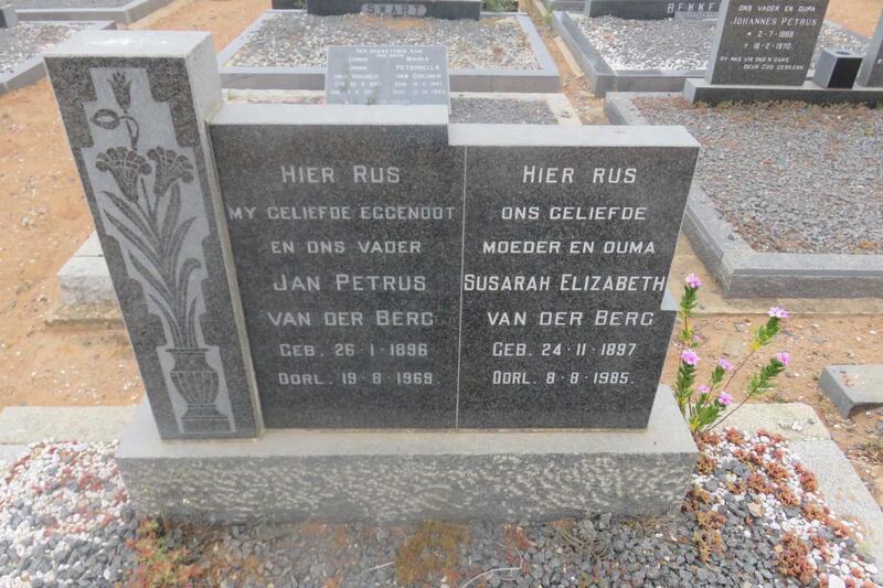BERG Jan Petrus, van der 1896-1969 & Susarah Elizabeth 1897-1985