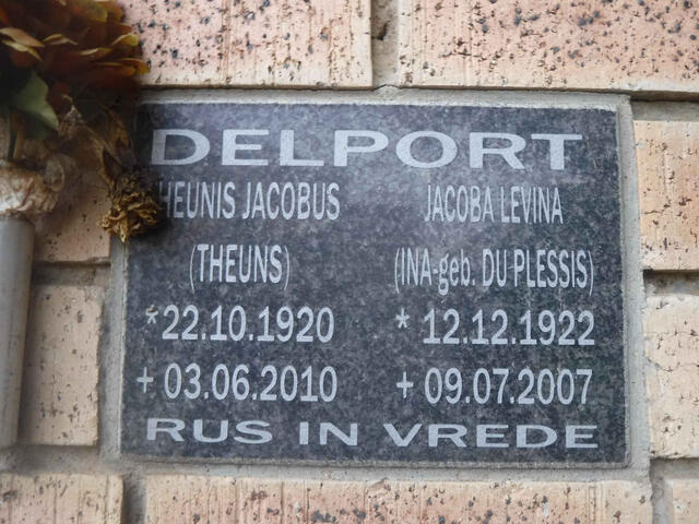 DELPORT Theunis Jacobus 1920-2010 & Jacoba Levina DU PLESSIS 1922-2007