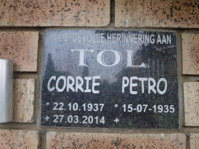 TOL Corrie 1937-2014 & Petro 1935-