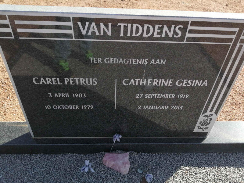 TIDDENS Carel Petrus, van 1903-1979 & Catherine Gesina 1919-2014