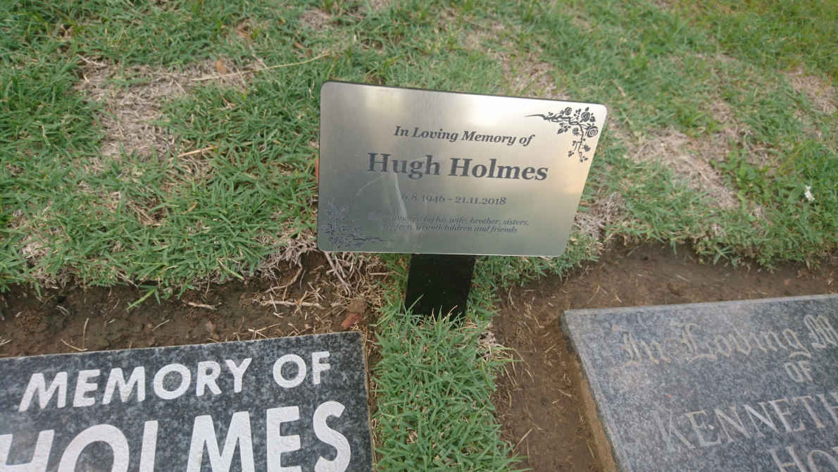 HOLMES Hugh 1946-2018