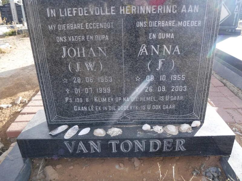 TONDER Johan J.W., van 1953-1999 & Anna F. 1955-2003