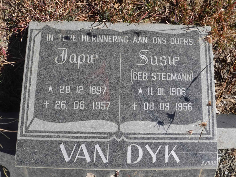 DYK Japie, van 1897-1957 & Susie STEGMANN 1906-1956