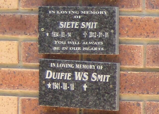 SMIT Siete 1934-2012 & Duifie W.S.1941-