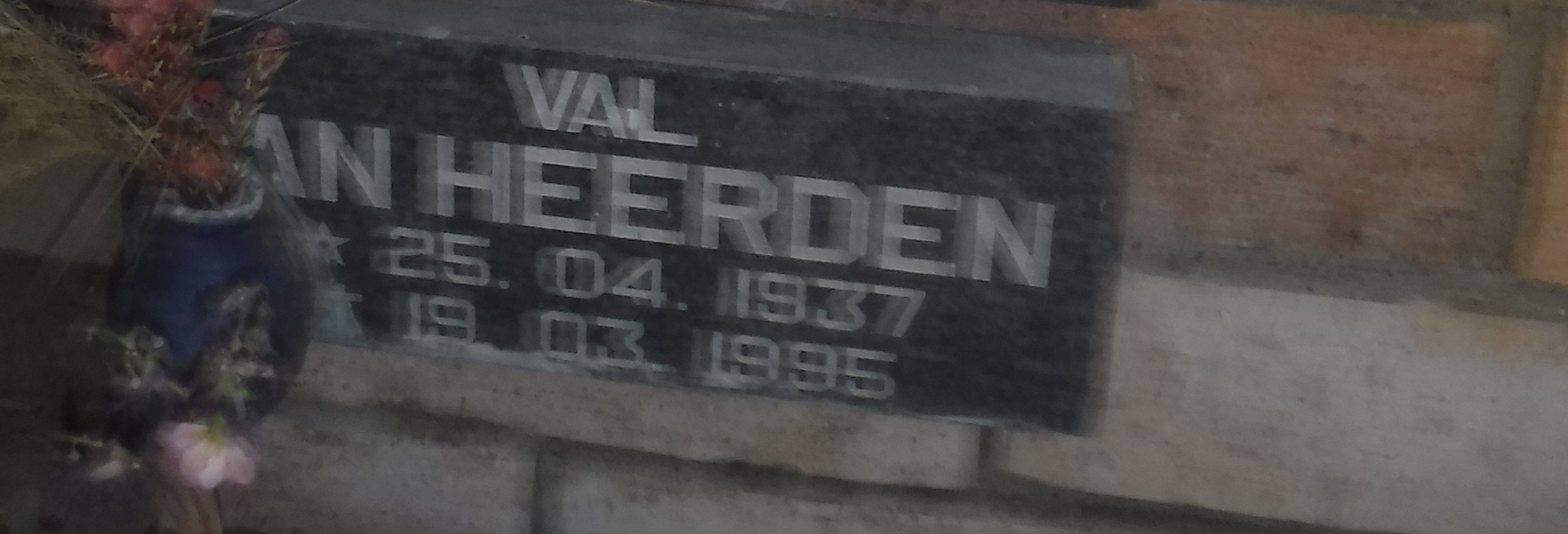 HEERDEN Val, van 1937-1995
