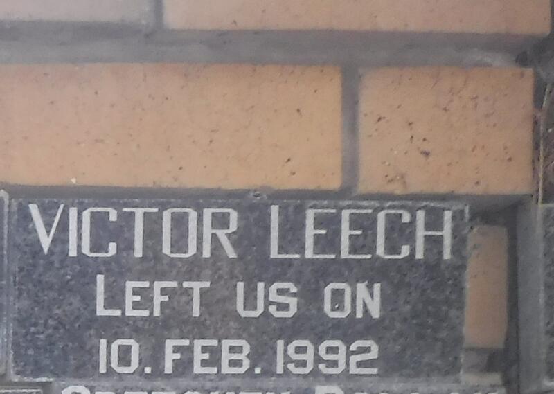 LEECH Victor -1992