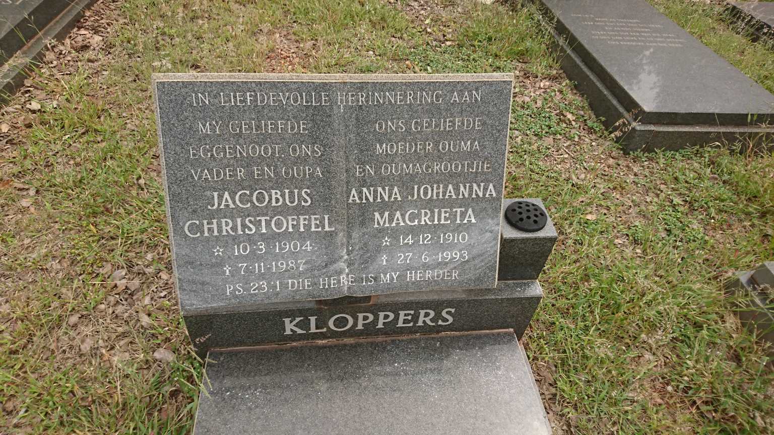 KLOPPERS Jacobus Christoffel 1904-1987 & Anna Johanna Magrieta 1910-1993