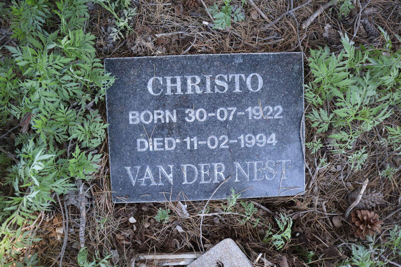 NEST Christo, van der 1922-1994