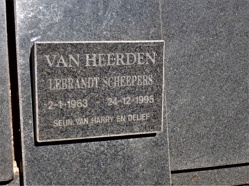 HEERDEN Lebrandt Scheepers, van 1963-1995