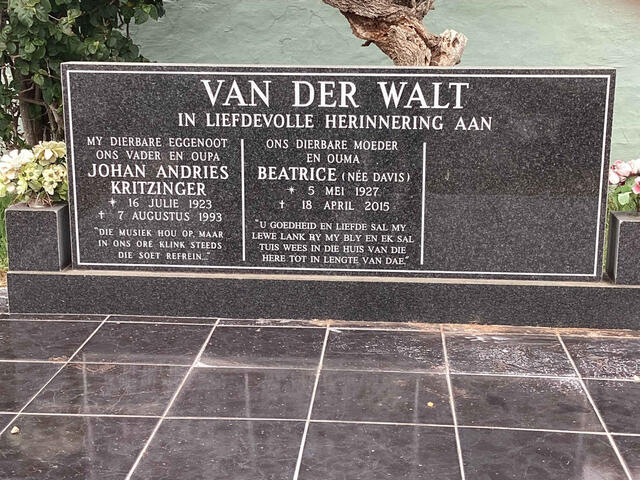 WALT Johan Andries Kritzinger, van der 1923-1993 & Beatrice DAVIS 1927-2015