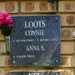 LOOTS Connie 1941-2012 & Anna S. 1945-