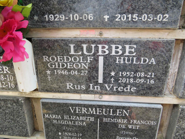 LUBBE Roedolf Gideon 1946- & Hulda 1952-2018