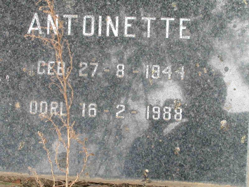 PUTTER Antionette 1944-1988