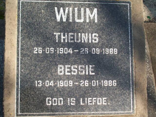 WIUM Theunis 1904-1988 & Bessie 1901-1986
