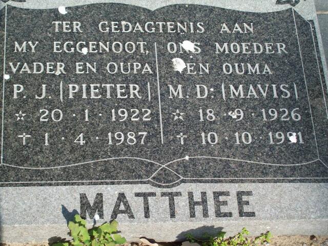 MATTHEE Pieter J. 1922-1987 & Mavis D. 1926-1991