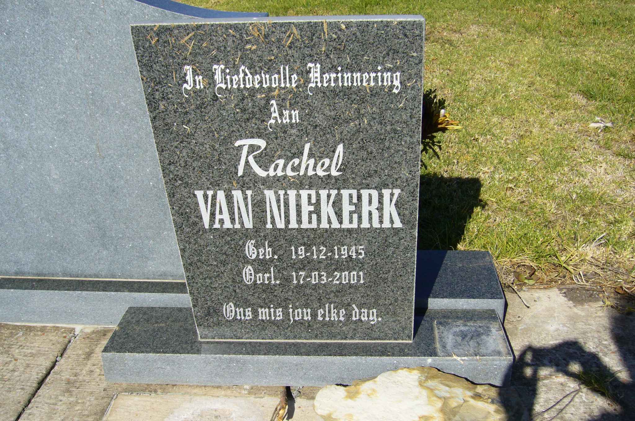 NIEKERK Rachel, van 1945-2001