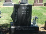KOTZE Bennie 1942-1998