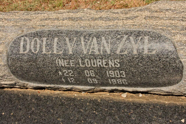 ZYL Dolly, van nee LOURENS 1903-1986