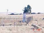 Free State, HARRISMITH district, Warden, Groot Dam 203, farm cemetery