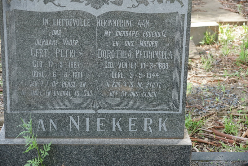 NIEKERK Gert Petrus, van 1887-1961 & Dorothea Petronella VENTER 1888-1944