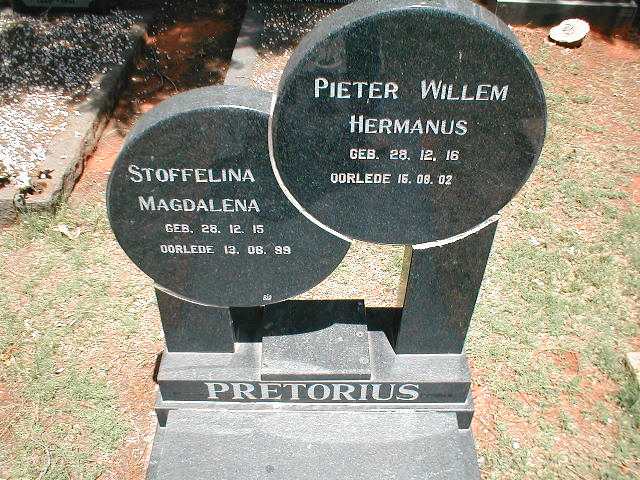 PRETORIUS Pieter Willem Hermanus 1916-2002 & Stoffelina Magdalena 1915-1999