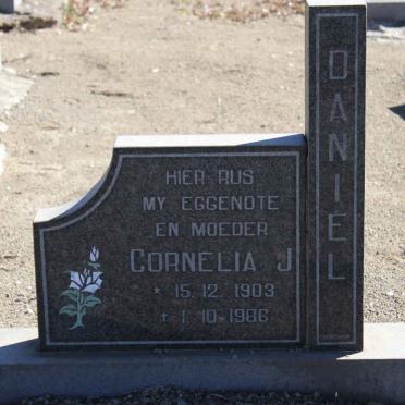 DANIEL Cornelia J. 1903-1986