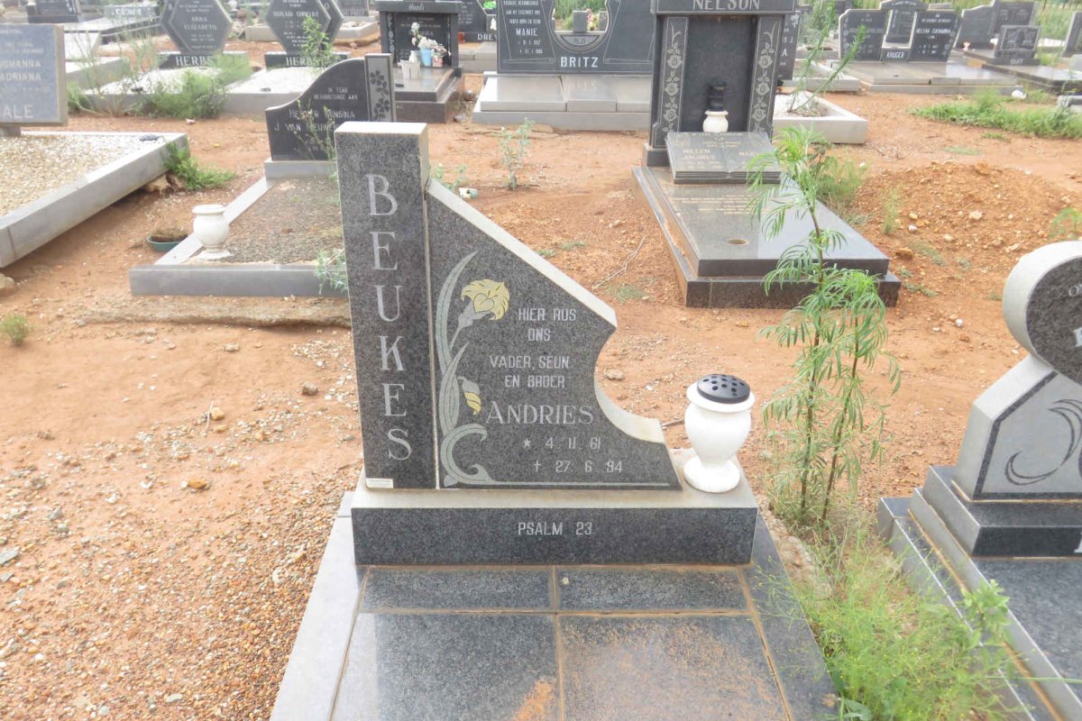 BEUKES Andries 1961-1994