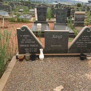 LLOYD Ronald Ernest 1904-1982 &amp; Johanna Jacoba 1917-197?