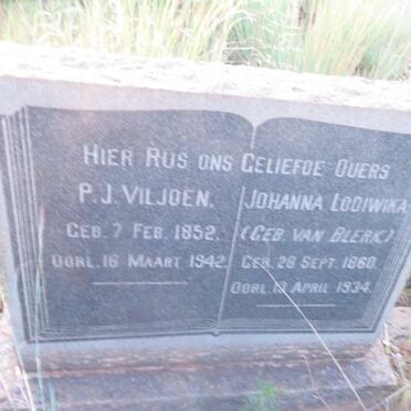 VILJOEN P.J. 1852-1942 &amp; Johanna Lodiwika nee VAN BLERK 1860-1934